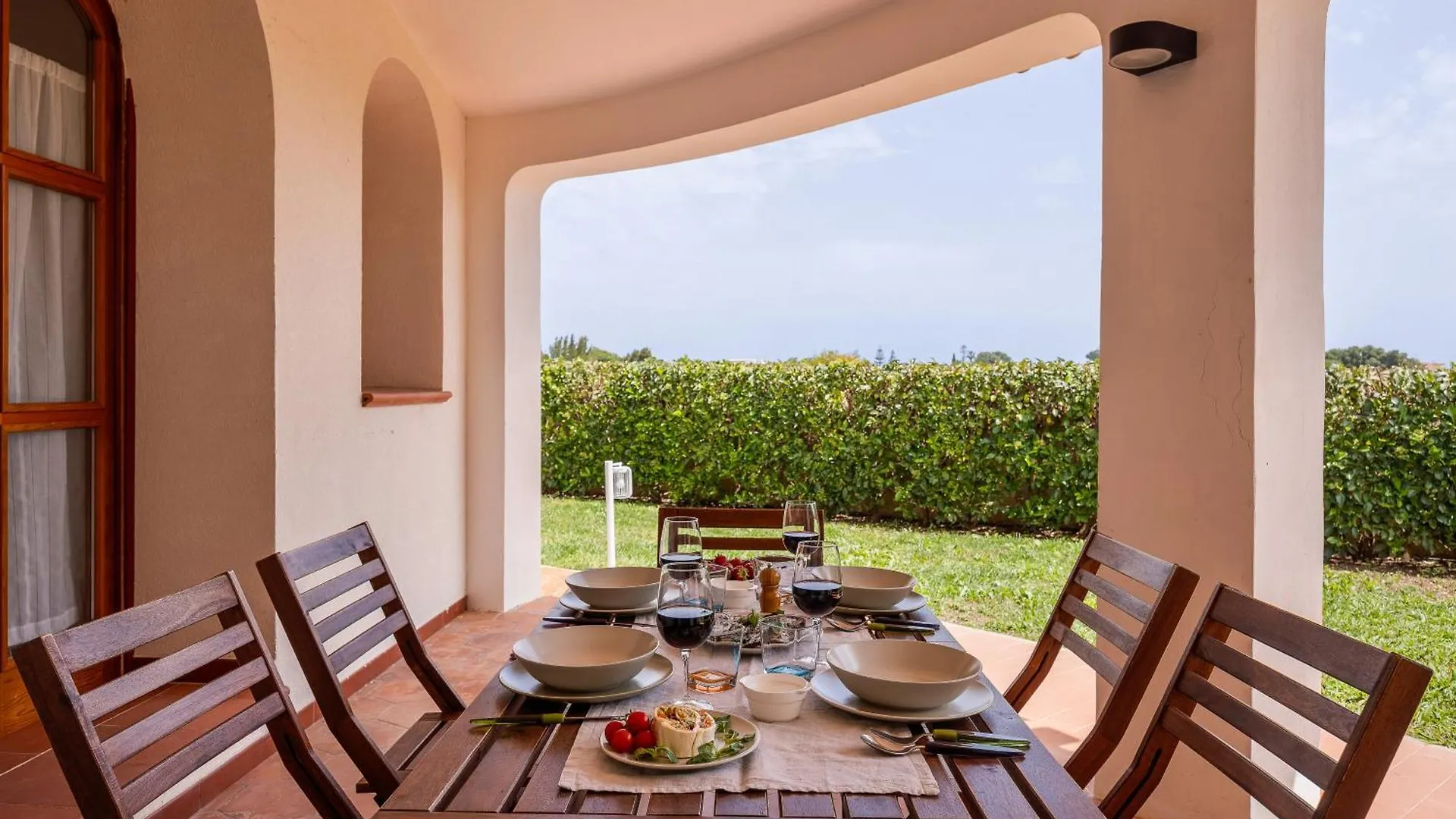 Villa Lymnia -Elegant Sicilian Villa With Solarium & Palm Garden Syracuse