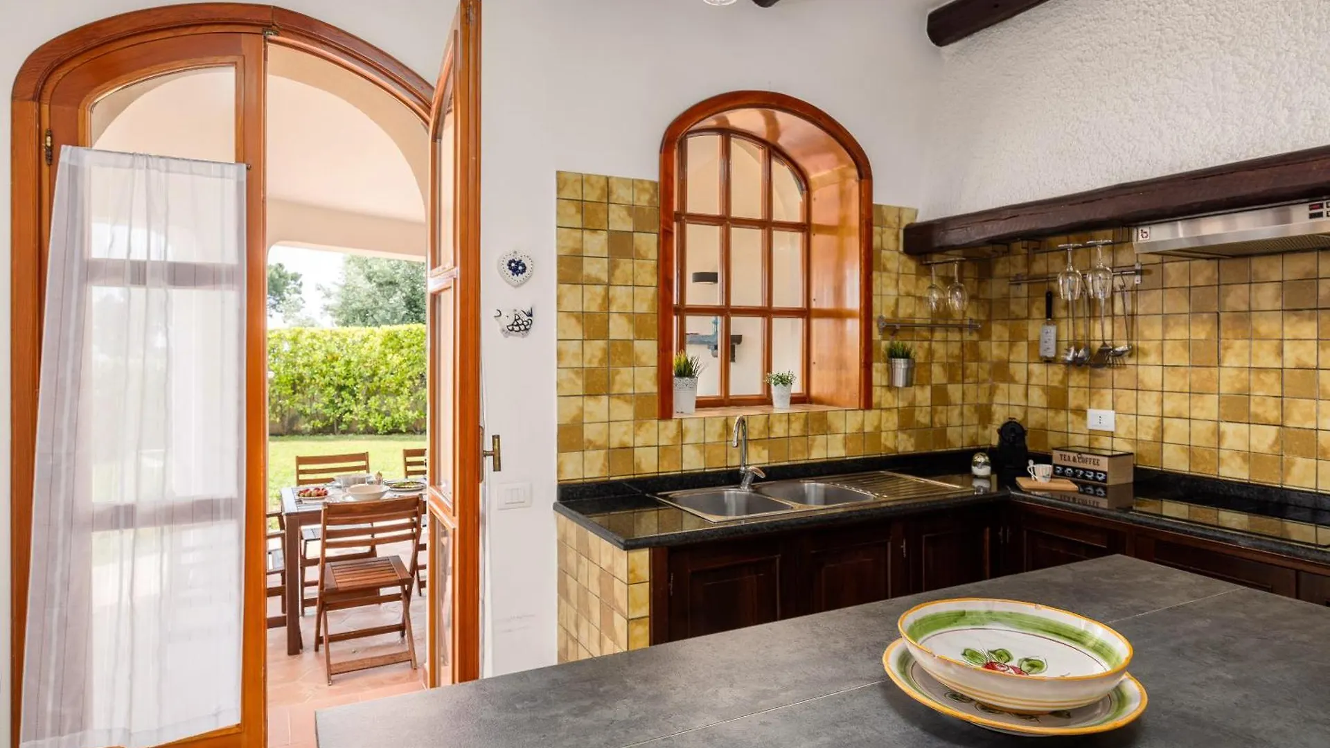 Villa Lymnia -Elegant Sicilian Villa With Solarium & Palm Garden Syracuse