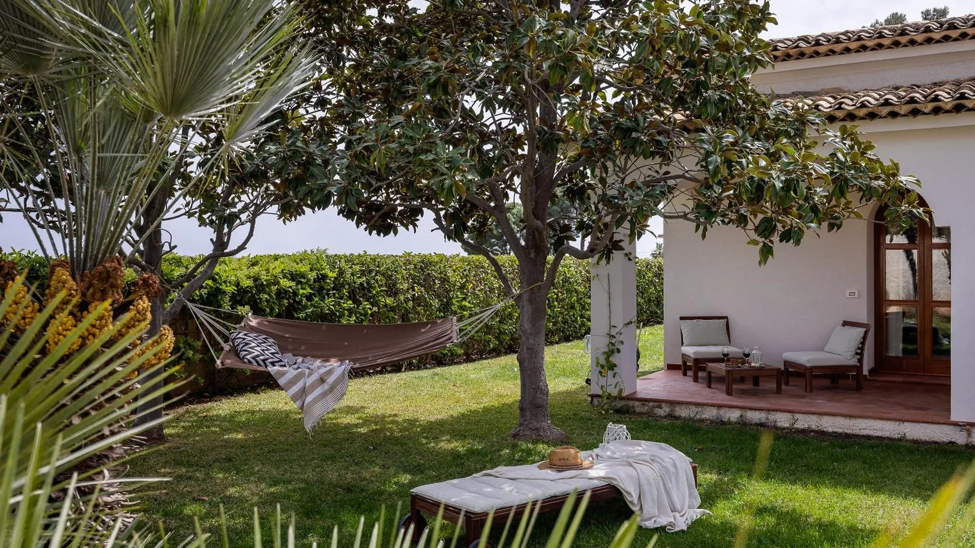 Villa Lymnia -Elegant Sicilian Villa With Solarium & Palm Garden Syracuse 0*,  Italia